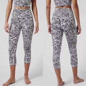 Athleta Elation Capri